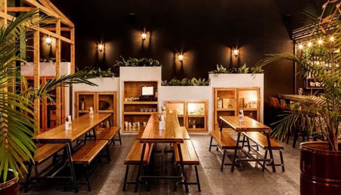 Thiết Kế Nhà Hàng Phong Cách Rustic Mộc Mạc Ấm Cúng Thu Hút Thực Khách 4 Ánh sáng ấm áp của phong cách Rustic