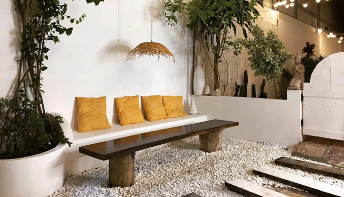 Chọn vật liệu và màu sắc phù hợp