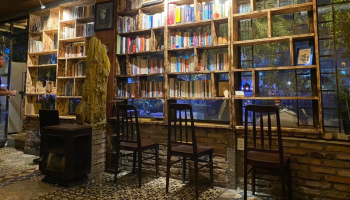 Màu sắc và vật liệu gần gũi