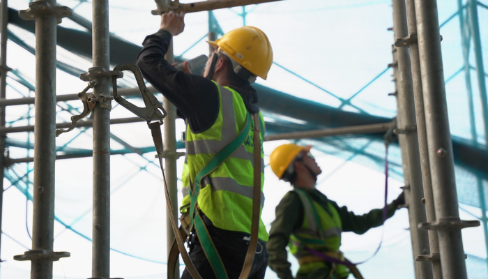 Thi Công Nhà Phố Cần Giấy Phép Gì? Hướng Dẫn Chi Tiết Từ A–Z 2 An toàn lao động trong xây dựng